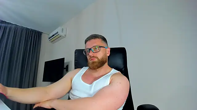 Findom guy online show from April 28, 11:21 pm