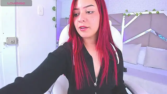 Zoe Lennoxx online show from January 3, 8:11 pm