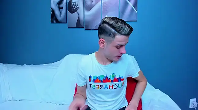 Snapshot of andboyfor6 chatting on January 24, 6:25 pm andboyfor6 online show from January 24, 6:25 pm