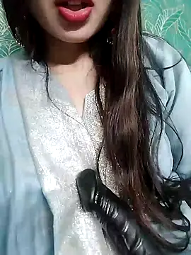 Snapshot of Noor_Darliing chatting on January 6, 6:10 pm Noor Darliing online show from January 6, 6:10 pm