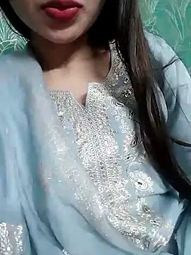 Snapshot of Noor_Darliing chatting on January 6, 9:11 pm Noor Darliing online show from January 6, 9:11 pm