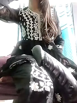 Snapshot of Noor_Darliing chatting on January 7, 9:25 pm Noor Darliing online show from January 7, 9:25 pm