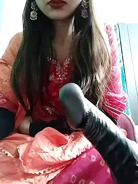 Snapshot of Noor_Darliing chatting on January 9, 2:40 pm Noor Darliing online show from January 9, 2:40 pm