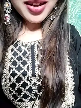 Snapshot of Noor_Darliing chatting on March 18, 8:37 pm Noor Darliing online show from March 18, 8:37 pm