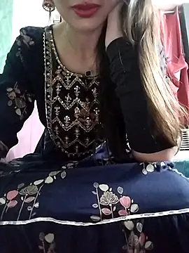 Snapshot of Noor_Darliing chatting on May 3, 4:02 pm Noor Darliing online show from May 3, 4:02 pm