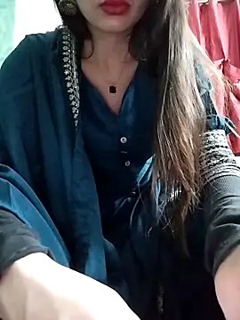 Snapshot of Noor_Darliing chatting on May 6, 3:28 pm Noor Darliing online show from May 6, 3:28 pm