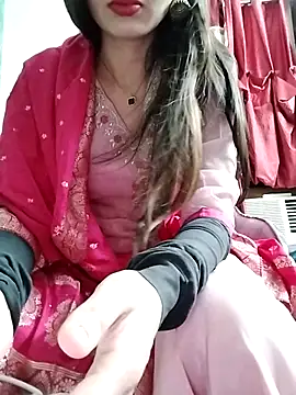 Snapshot of Noor_Darliing chatting on May 9, 3:39 pm Noor Darliing online show from May 9, 3:39 pm