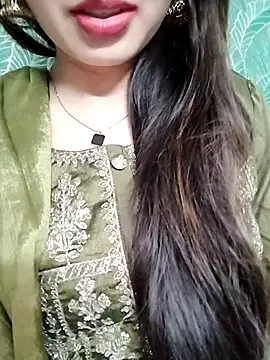 Snapshot of Noor_Darliing chatting on May 11, 4:15 pm Noor Darliing online show from May 11, 4:15 pm
