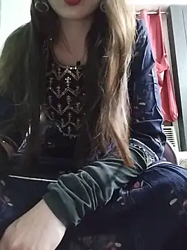 Snapshot of Noor_Darliing chatting on June 3, 3:39 pm Noor Darliing online show from June 3, 3:39 pm