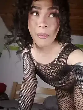 Snapshot of Victor-and-shelly chatting on March 16, 10:09 pm Victor-and-shelly online show from March 16, 10:09 pm