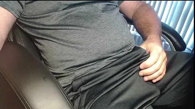 jdcfnmhard online show from February 24, 4:04 pm