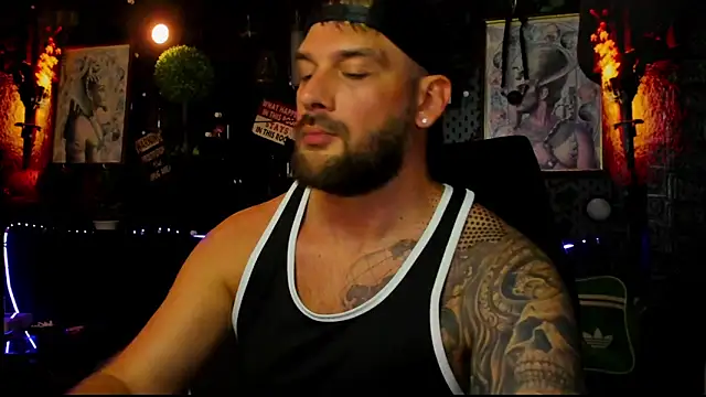 LexXHardy online show from July 11, 9:49 pm