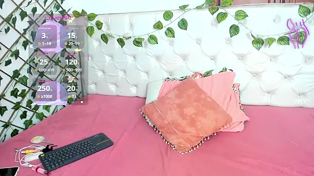 Andrea Williams24 online show from October 22, 12:38 pm