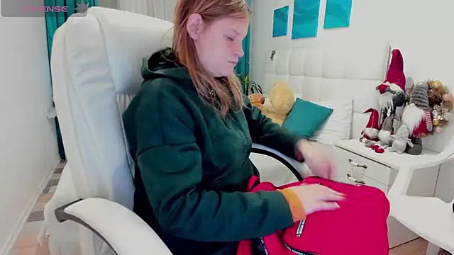 Kathlyn  Heath online show from January 12, 8:14 pm