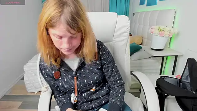 Kathlyn  Heath online show from November 2, 7:16 pm