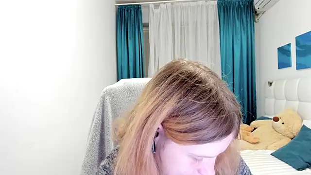 Kathlyn  Heath online show from November 29, 7:17 pm