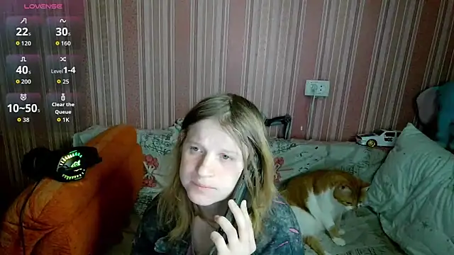 Snapshot of Kathlyn__Heath chatting on April 7, 6:52 pm Kathlyn Heath online show from April 7, 6:52 pm