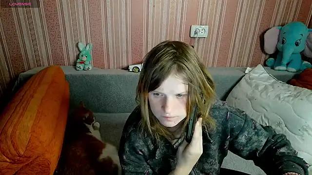Snapshot of Kathlyn__Heath chatting on April 9, 6:13 pm Kathlyn Heath online show from April 9, 6:13 pm