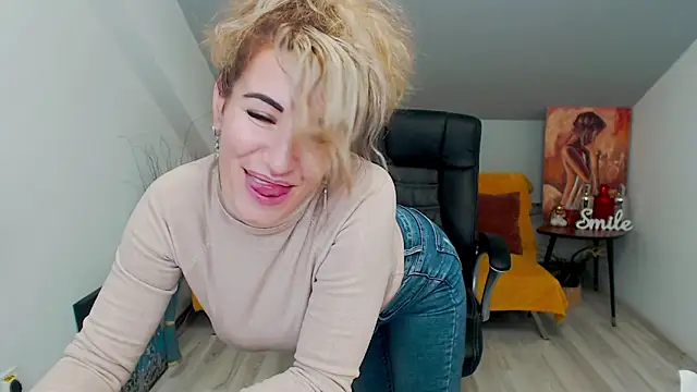 Cassandra Hotty online show from January 10, 3:58 pm