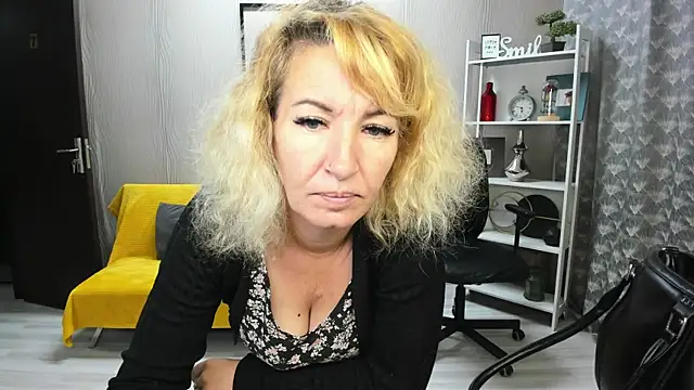 Cassandra Hotty online show from July 30, 2:54 am