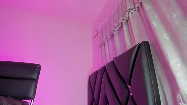 Snapshot of stephany_doll_ chatting on July 14, 10:21 am stephany doll online show from July 14, 10:21 am