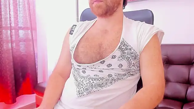 Snapshot of michacosio chatting on December 18, 4:13 pm michacosio online show from December 18, 4:13 pm