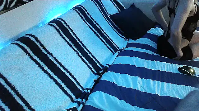 cammyquart online show from December 19, 8:23 am