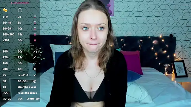 Snapshot of Linda_Bryant chatting on December 29, 1:02 am Linda Bryant online show from December 29, 1:02 am