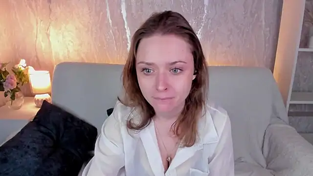 Snapshot of Linda_Bryant chatting on May 12, 12:19 am Linda Bryant online show from May 12, 12:19 am