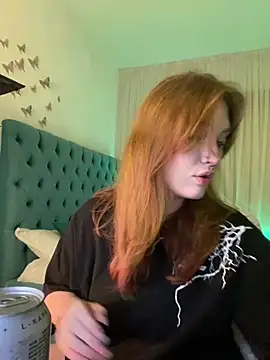  Chlo  e online show from February 19, 9:36 pm