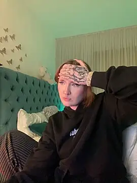  Chlo  e online show from February 22, 4:18 am