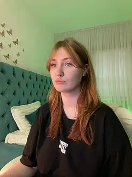  Chlo  e online show from March 6, 5:03 am