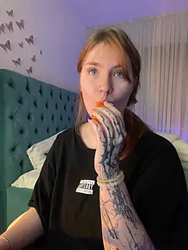  Chlo  e online show from March 13, 11:27 pm