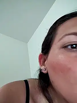 Mia Hampton online show from February 28, 10:17 pm