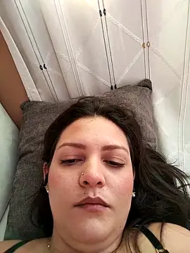 Mia Hampton online show from September 28, 12:43 pm