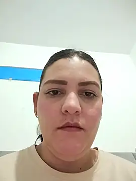Snapshot of Mia_Hampton chatting on June 27, 3:50 pm Mia Hampton online show from June 27, 3:50 pm