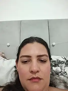 Snapshot of Mia_Hampton chatting on July 2, 9:43 pm Mia Hampton online show from July 2, 9:43 pm