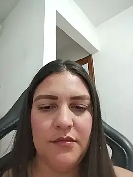 Snapshot of Mia_Hampton chatting on July 14, 10:37 pm Mia Hampton online show from July 14, 10:37 pm