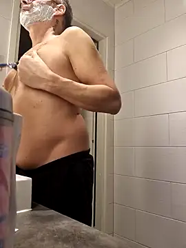 Snapshot of DarrenSullivanSlut chatting on December 9, 7:17 am DarrenSullivanSlut online show from December 9, 7:17 am