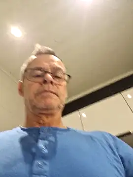 Snapshot of DarrenSullivanSlut chatting on February 24, 7:33 am DarrenSullivanSlut online show from February 24, 7:33 am