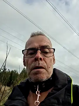 Snapshot of DarrenSullivanSlut chatting on September 23, 7:33 am DarrenSullivanSlut online show from September 23, 7:33 am