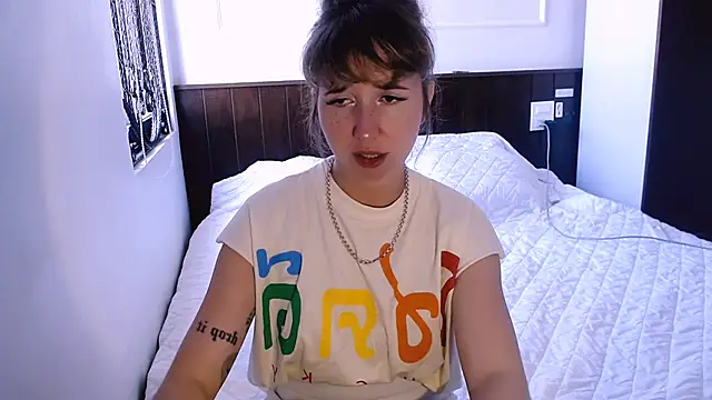 Cosmo Riri online show from March 12, 5:35 am