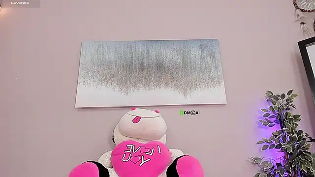 Briana Wells  online show from October 15, 2:06 pm