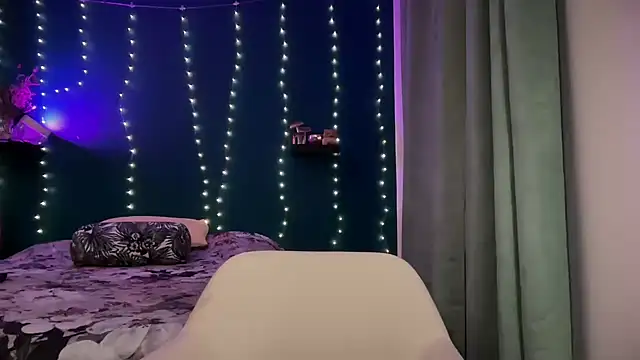 Snapshot of MistyParadiso chatting on January 15, 6:29 pm MistyParadiso online show from January 15, 6:29 pm