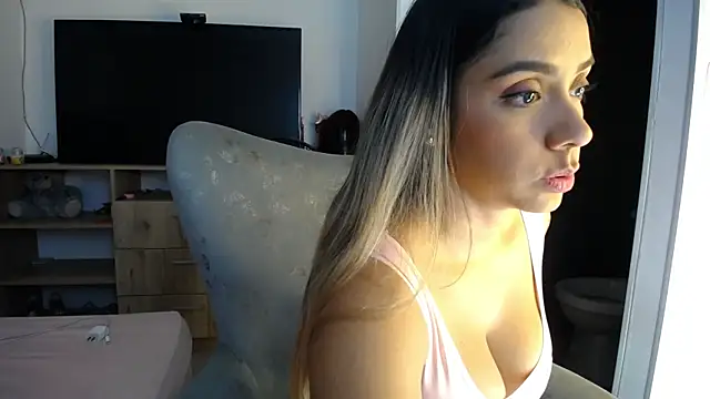 natalie fox23 online show from January 22, 4:55 pm