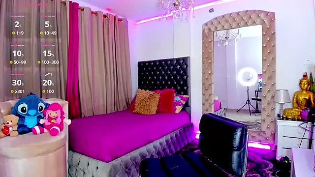 Samra Naugthy online show from December 18, 4:18 am