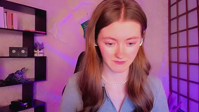 KateCuddle online show from December 27, 5:09 am