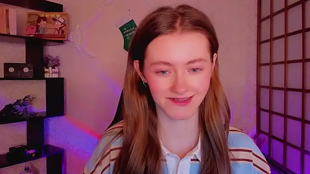 KateCuddle online show from December 30, 4:42 am