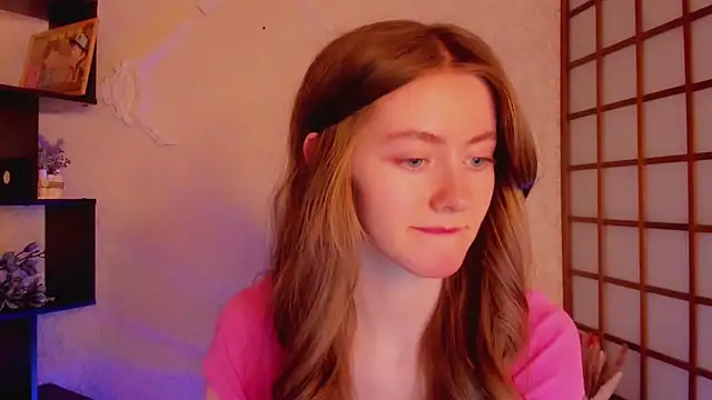 KateCuddle online show from March 5, 5:18 am