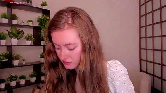 KateCuddle online show from October 22, 2:45 am